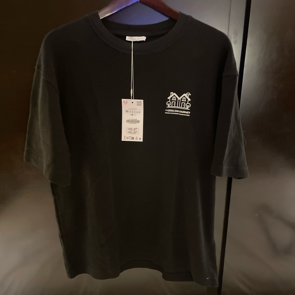 Zara Black Short Sleeve Tee with White Graphic